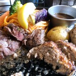 ステーキ＆ハンバーグ ひげ 札幌南5条本店的实拍图