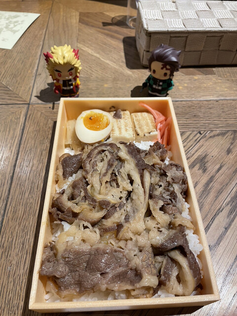 ufotable Cafe Tokyo的实拍高清图