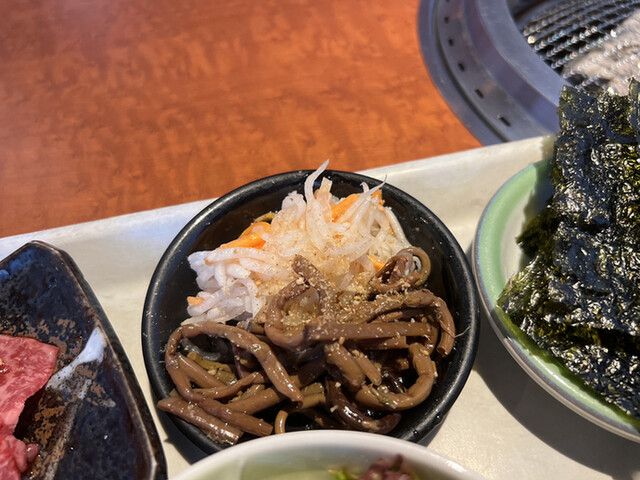 recommendations image for 炭火焼肉HONMACHI