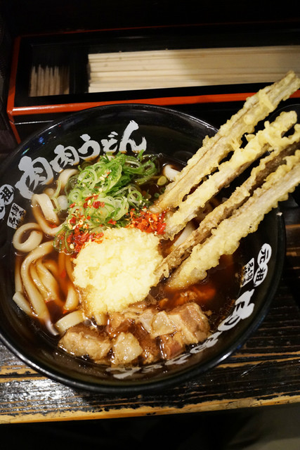 元祖肉肉うどん 中洲店的實拍高清圖