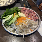 recommendations for 肉屋の正直な食堂 新宿御苑店