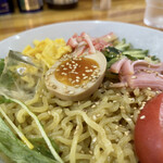 麺屋 弍色的实拍图