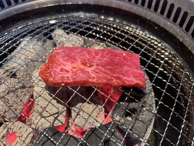 recommendations image for 炭火焼肉HONMACHI