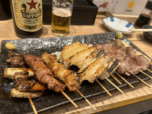 炭火焼きとん焼鶏 出陣 東高円寺店的实拍高清图