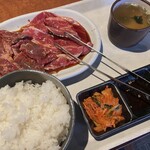 recommendations for 炭火焼肉HONMACHI