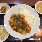 東和酒場的實拍圖