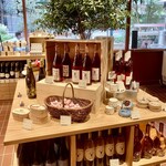 recommendations for THE WINE STORE DEAN & DELUCA