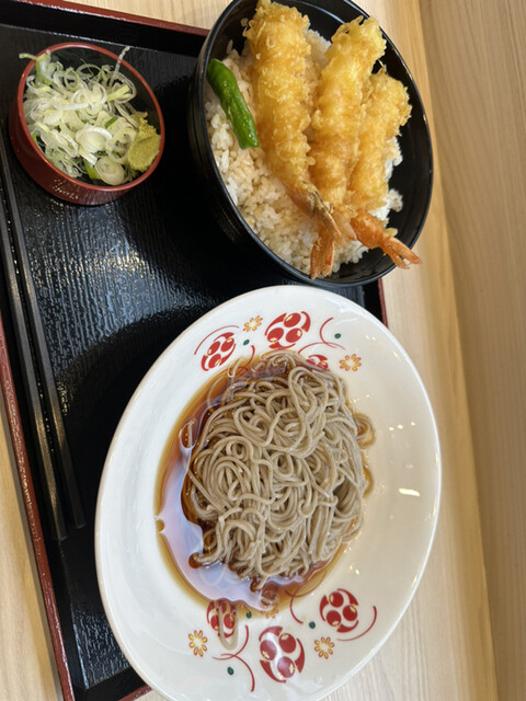いろり庵きらく そば 新高円寺店的實拍高清圖