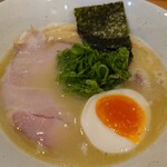 四代目麺処 ゆうじ的实拍图