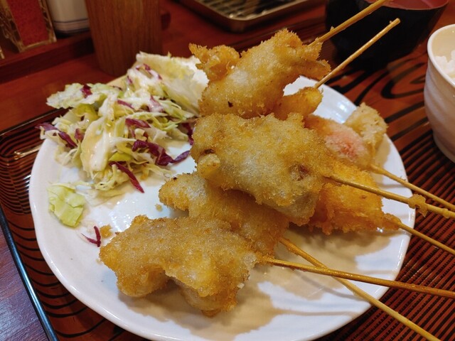 串かつじゃんじゃん 本町店的实拍高清图