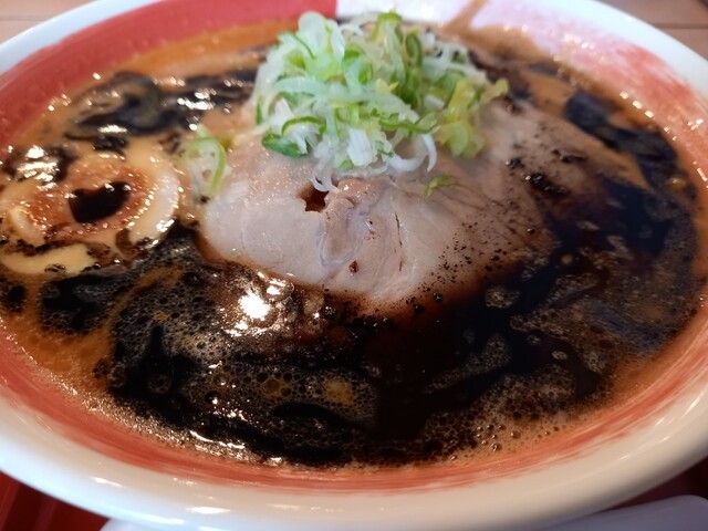 ラーメン やつや的实拍高清图