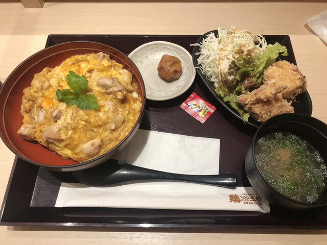 鶏三和 八重洲地下街店的實拍高清圖