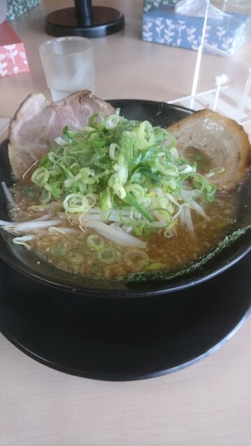 ラーメン食堂 神豚 大東店的實拍高清圖