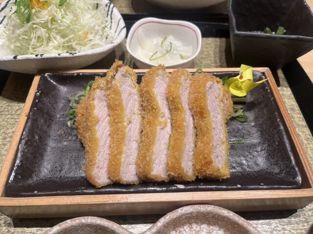 とんかつKYK 京都ポルタ店的实拍高清图