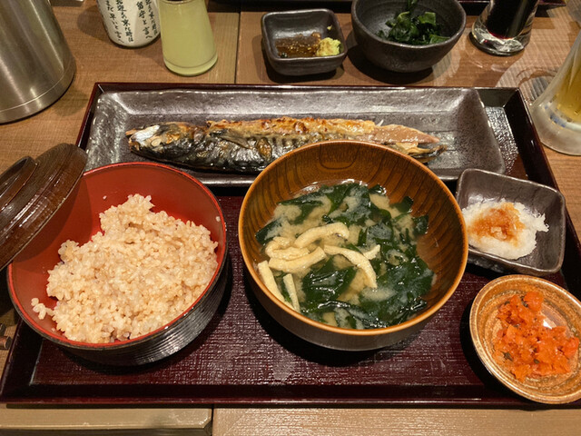 炭火焼干物定食 しんぱち食堂 天神パルコ店的實拍高清圖