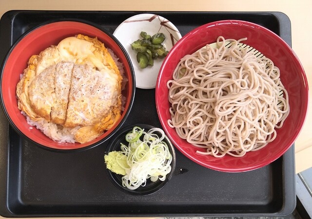 名代 富士そば 鶯谷店的實拍高清圖