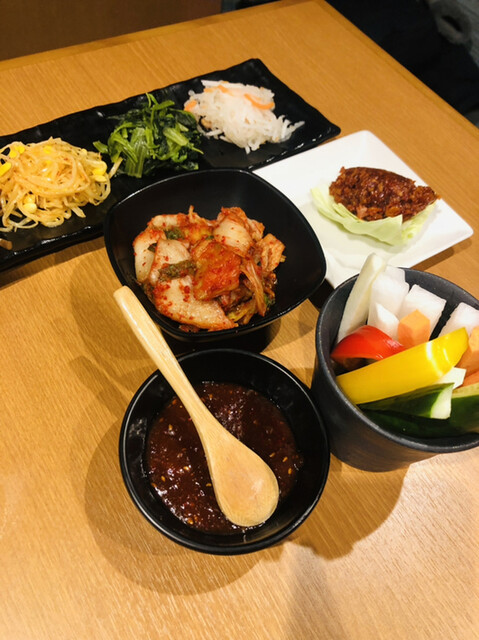 焼肉七つ星 淀屋橋平野町店的实拍高清图