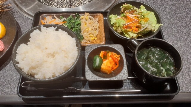 山形牛焼肉 牛兵衛 草庵 立川髙島屋S.C.店的實拍高清圖