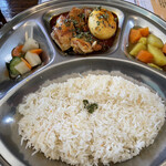 天竺伽哩 AKASHA 京橋本店的實拍圖