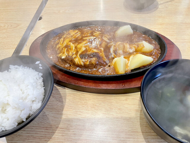 鉄板もんじゃ居酒屋 三代目土信田商店的實拍高清圖