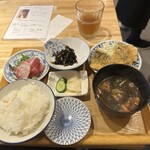 食堂うなり 小伝馬町的实拍图
