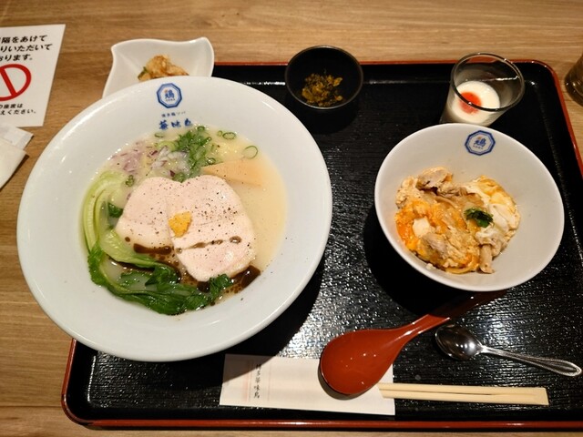 recommendations image for 博多鶏ソバ 華味鳥 阪急梅田本店