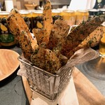 YONA YONA BEER WORKS 青山店的实拍图