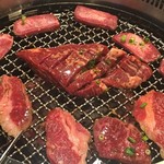 焼肉DINING 牛勢 上野店的实拍图