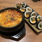 韓国料理豚ブザ 新宿店的實拍圖