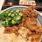 吉野家 芝田町店的實拍圖