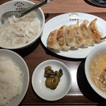 recommendations for 渋谷餃子 新宿西口店