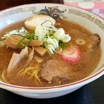 らーめん きちりん 本店的实拍图