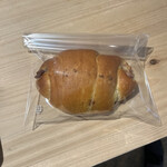 MILK IN BREAD的实拍图