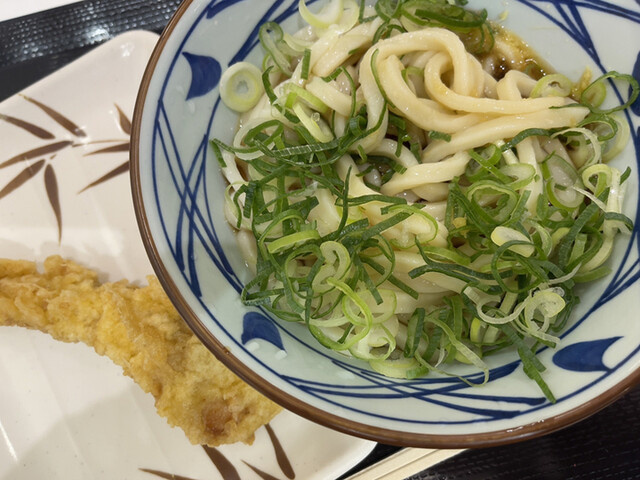 丸亀製麺 イオンモールKYOTO店的实拍高清图