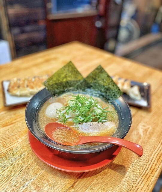 賢蔵辣麺的實拍高清圖