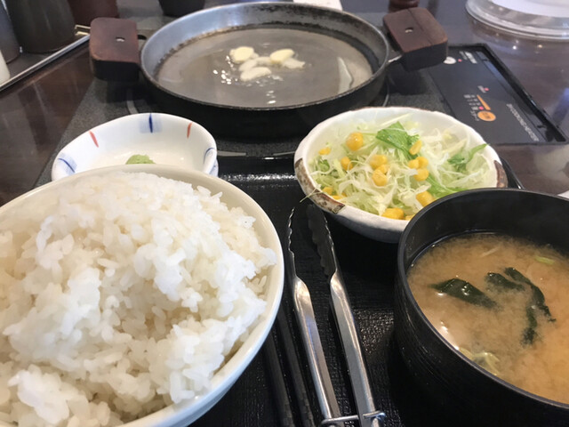 recommendations image for 肉屋の正直な食堂 新宿御苑店