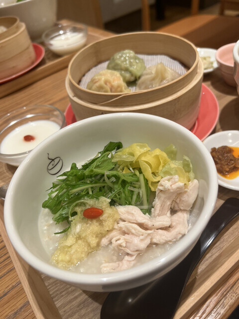 おかゆと麺 粥餐庁 グランフロント大阪店的实拍高清图