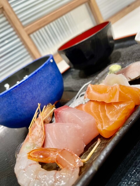 海鮮丼の駅前 阪神梅田店的实拍高清图