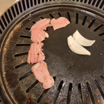 やきにく焼丸的实拍图