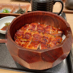 鰻萬 阪急うめだ本店的實拍圖