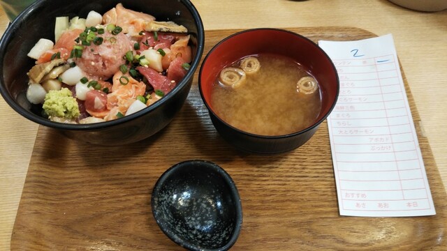 銀八丼 東大赤門前店的实拍高清图