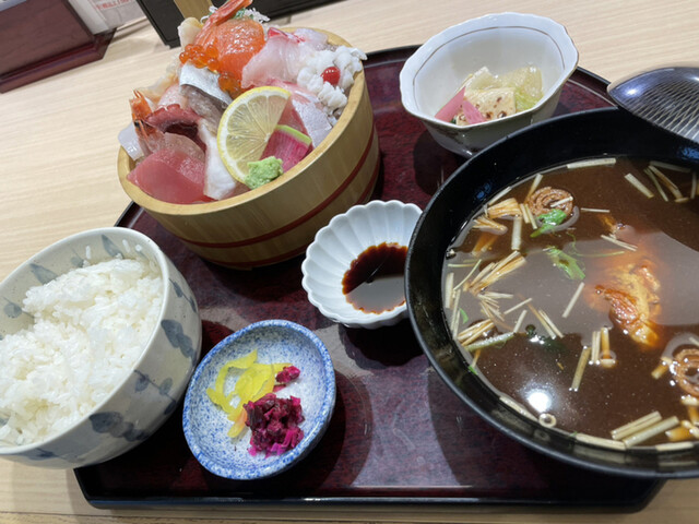 本家 さんきゅう ホテルエミオン京都店的实拍高清图