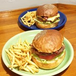 バーガーショップホットボックス的实拍图