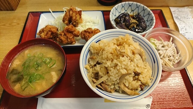福知山下荒河食堂的实拍高清图