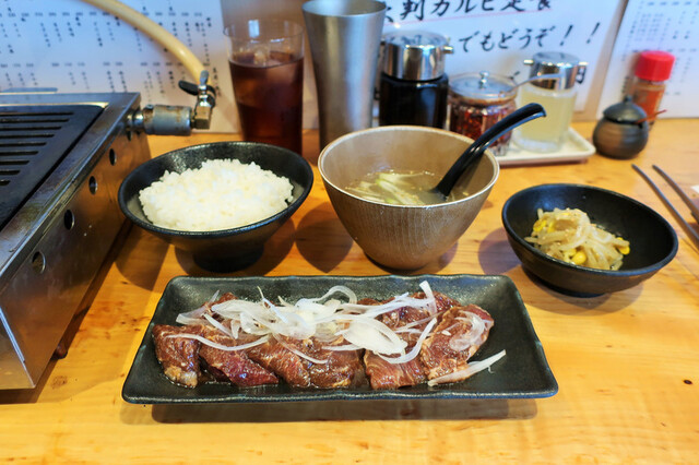 立喰い焼肉 治郎丸 渋谷店的實拍高清圖