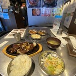 オムニ食堂 本店的實拍圖