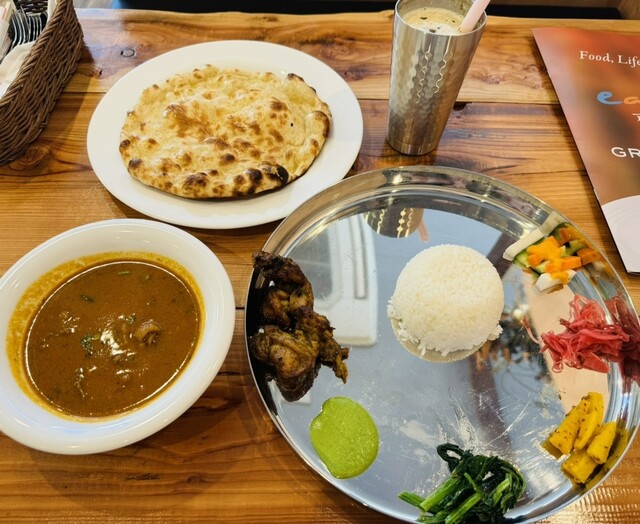 earth 札幌西岡店的實拍高清圖