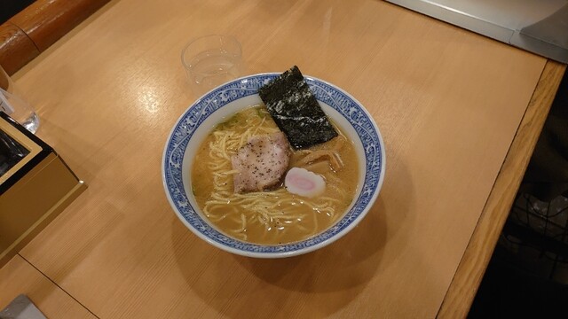 中華そば 青葉 池袋サンシャイン店的實拍高清圖