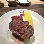 肉塊 UNO的實拍圖