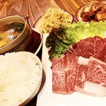 まるや精肉店的實拍圖
